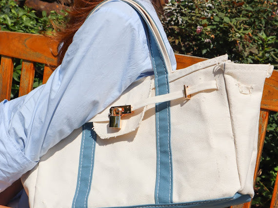 Elizabeth Classic Tote